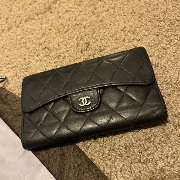 Chanel Classic Flap Long Wallet Quilted Black with COA - Picture 11 of 11